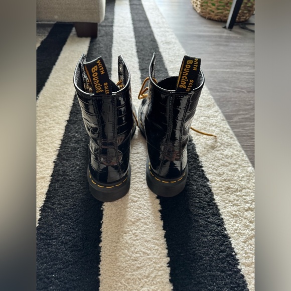 Doc Marten 1460 Patent Leather Boots - Picture 3 of 5